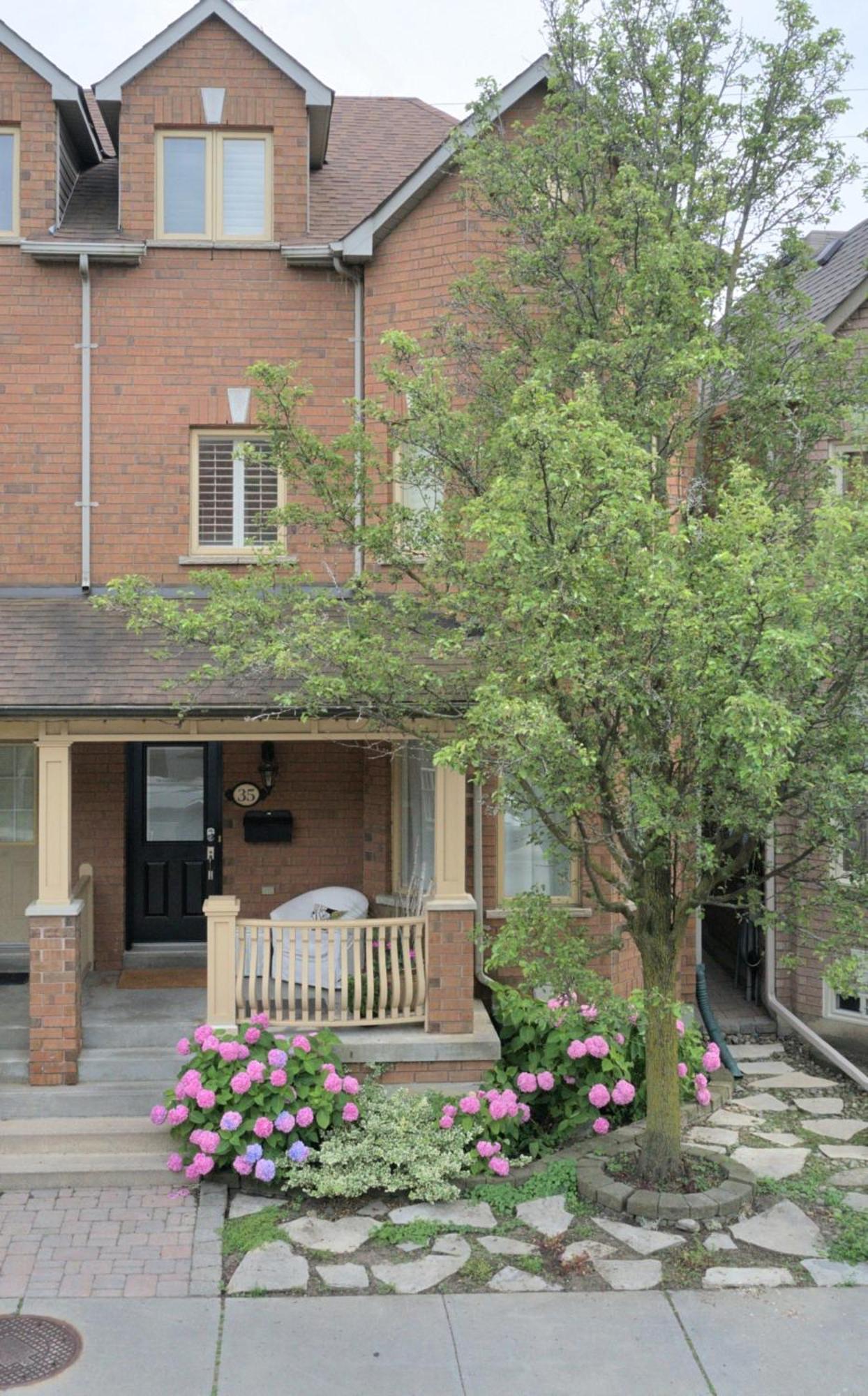 Welcome Home! Acores Bed & Breakfast Toronto Exteriör bild